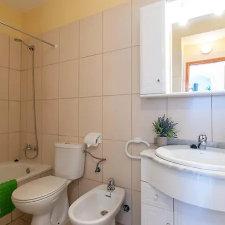 Diamantes 23 - One Bed Apartment Los Cristianos (Tenerife)