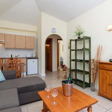 Diamantes 23 - One Bed Apartment *